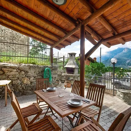 Casa Jonathan Nyaraló *